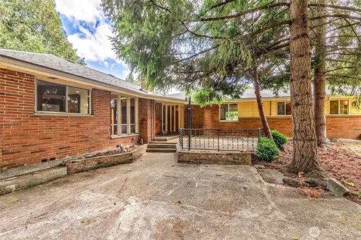 No HOA means more freedom and flexibility.