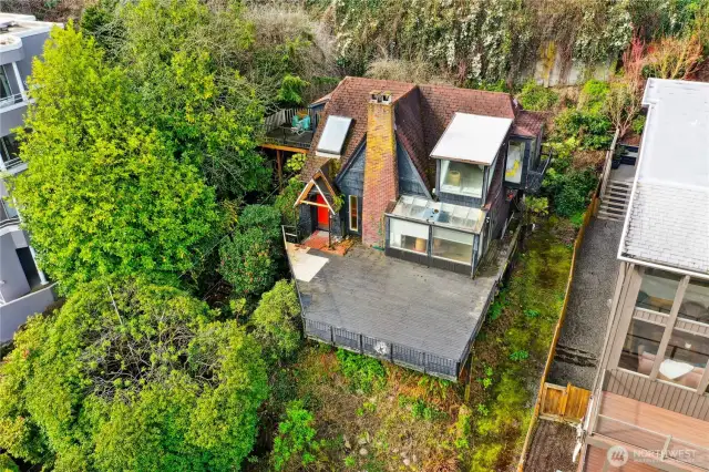 Aerial from front--note red door