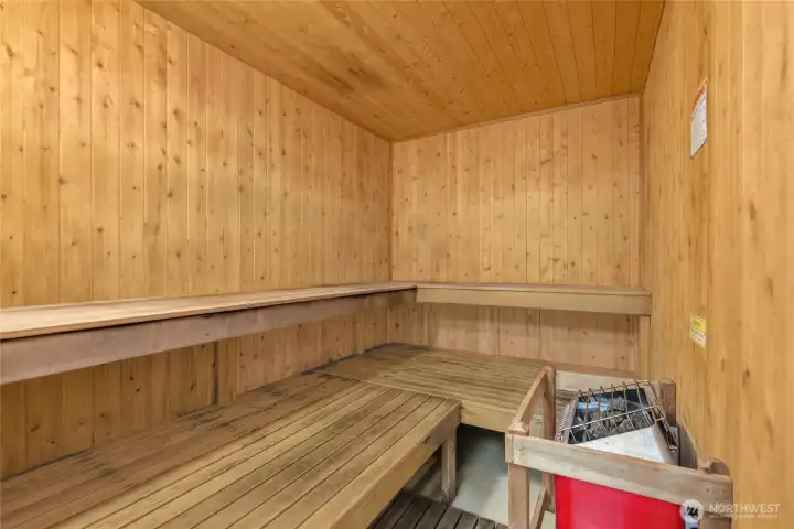 Clean & Spacious Sauna.
