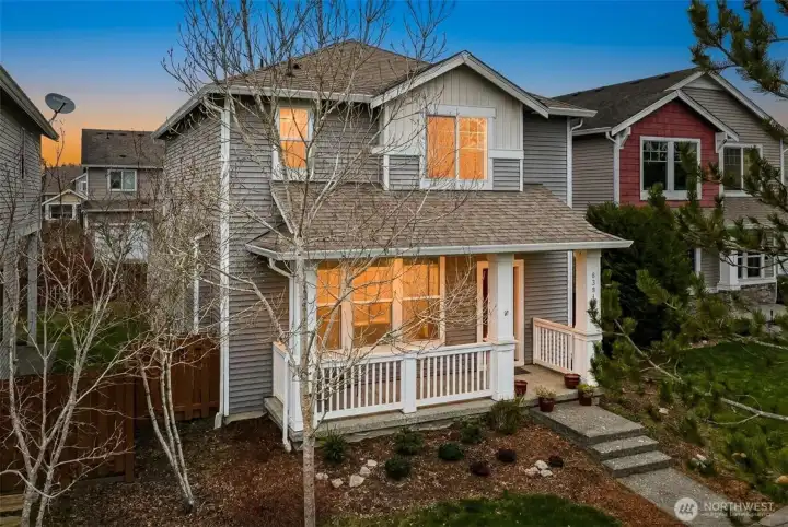 Welcome home to this adorable detached condo!