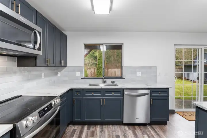 Gorgeous space for cooking!