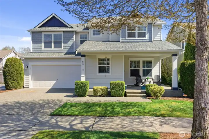 Gorgeous architecture, freshly painted hardiplank exterior, handsome landscaping, fabulous curb appeal!