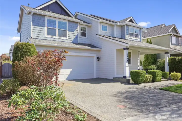 Don't miss out on this terriric home; once you walk through it you'll see for yourself! :)