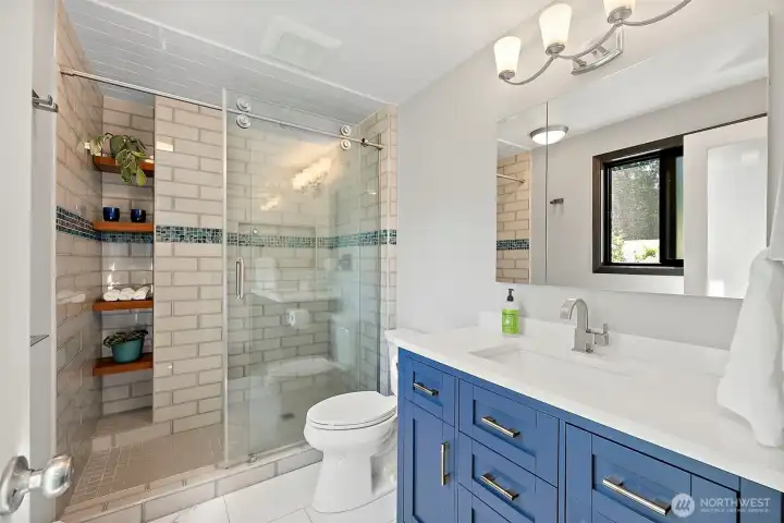 Primary ensuite brand new remodeled bathroom