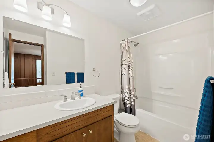 upstairs full bath