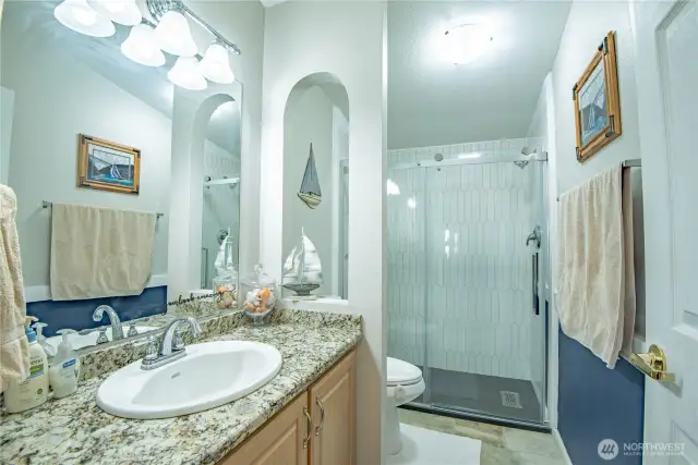 2nd bathroom
