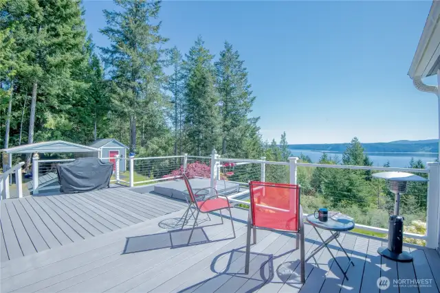 Large deck for entertaining.