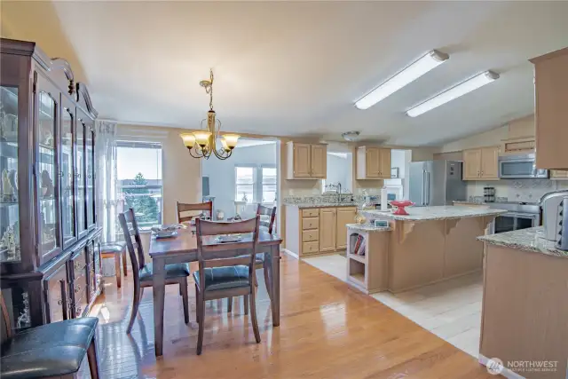 Spacious dining room and kitchen