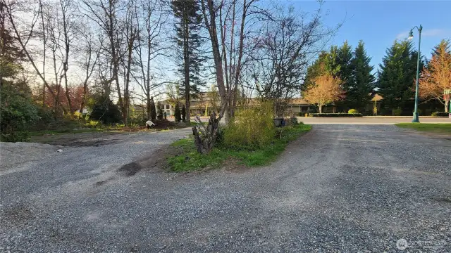 Level 1 acre site ready to go!