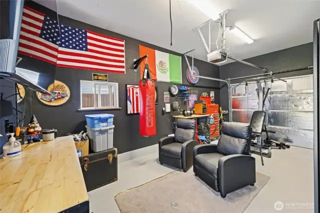 The 3rd garage bay has been converted to a chill zone