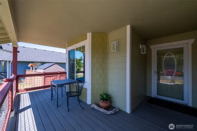 Covered front porch perfect for relaxing