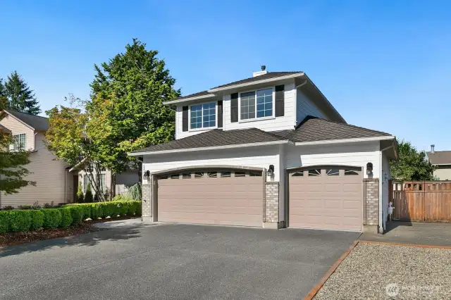 This home is waiting for new owners!