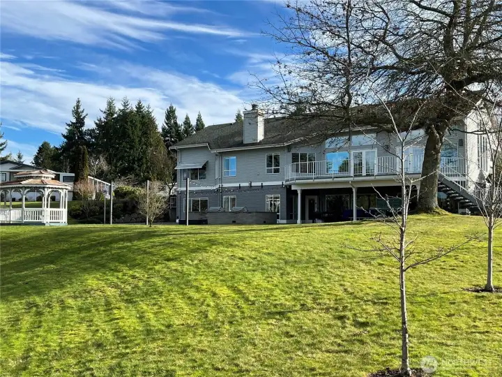 Back of cluhouse and Outdoor patio/BBQ