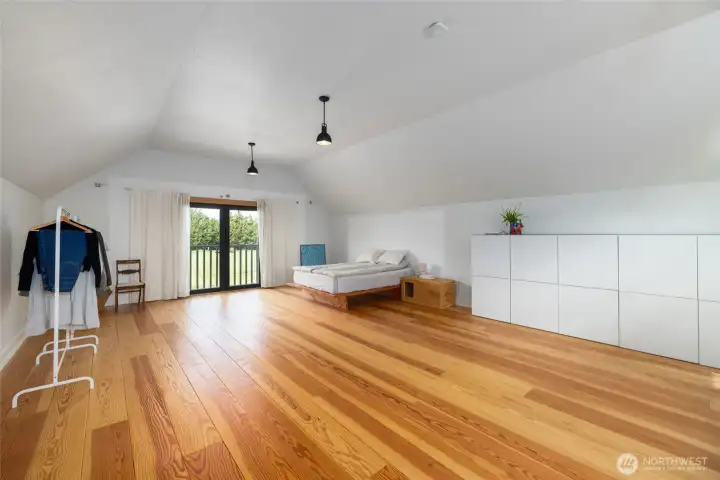 Wide plank fir floors
