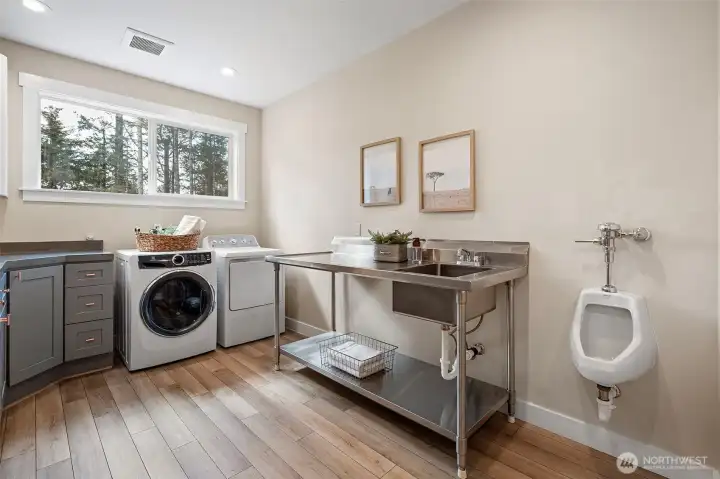 Stainless oversized sink and urinal