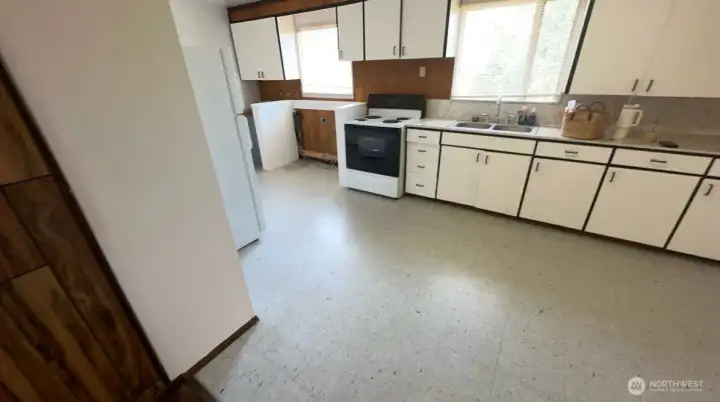 Unit 523: Here is the kithcne and utility area for unit 523.