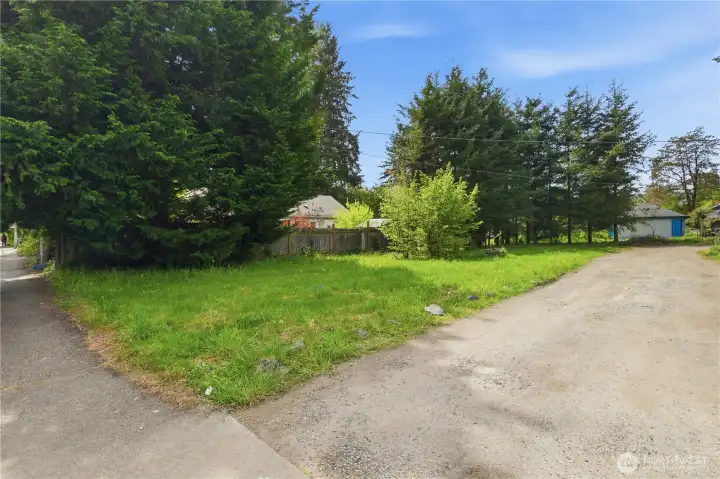 The lot is approx. 53 ' X 110 '. The lot the homes are located on is approx. 53' X 110'.