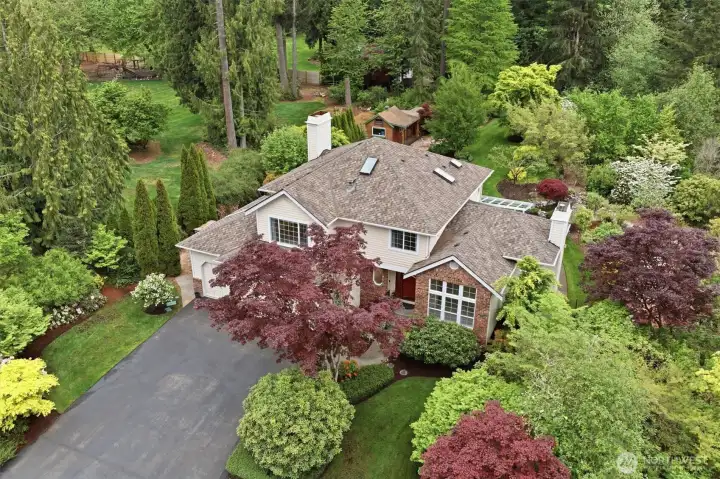 Are you looking for privacy but still want to part of a vibrant community?  Are you looking for a home to enjoy the changing seasons with new bursts of color?  Welcome!