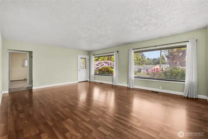 2 bedrooms accessible off the family room hallway 2 bedrooms accessible off the family room hallway