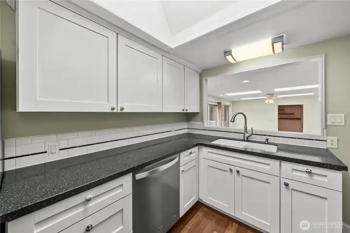 Open kitchen to flex room Open kitchen to flex room