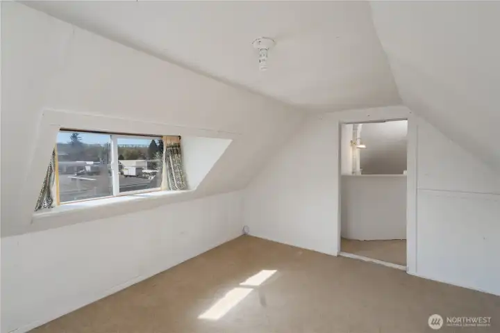 Upstairs Bedroom 1