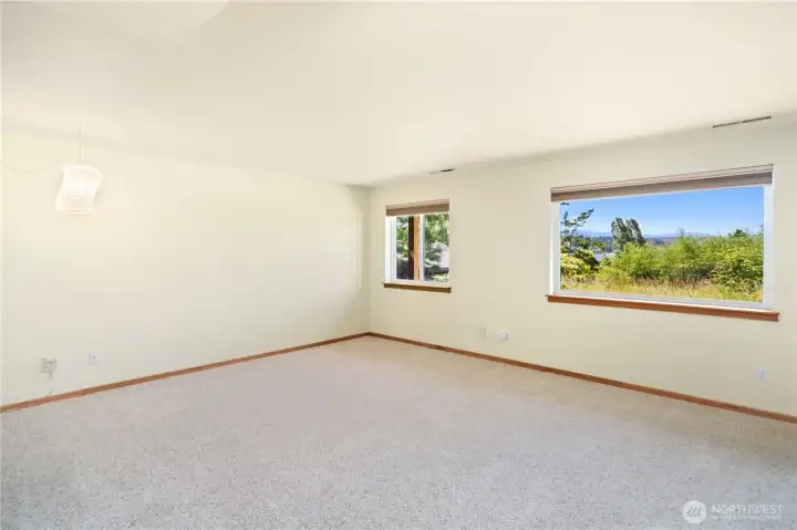 Second bedroom