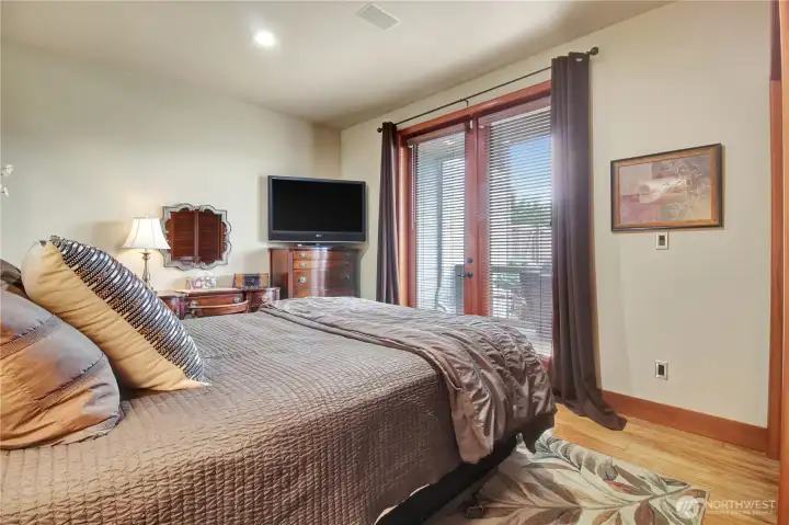 Guest suite. . . Guest suite. . .