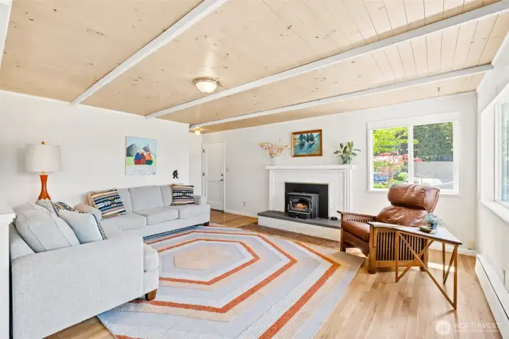 Hardwood floors Hardwood floors