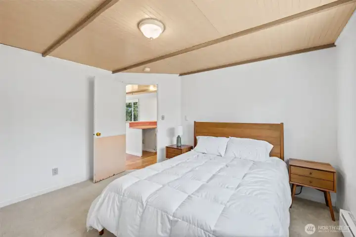 Upstairs bedroom Upstairs bedroom