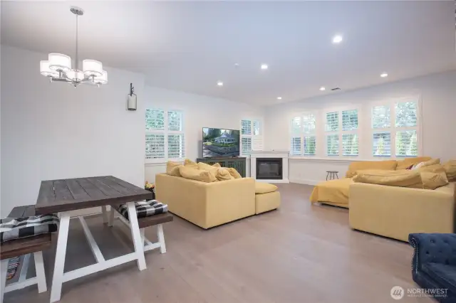 2nd living room