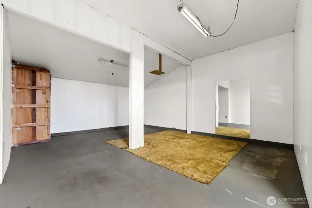 Bonus room in 1772 sf Garage and shop.