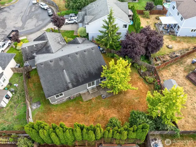 This aerial view shows off the size and usability of this almost 9,000 sq ft lot!