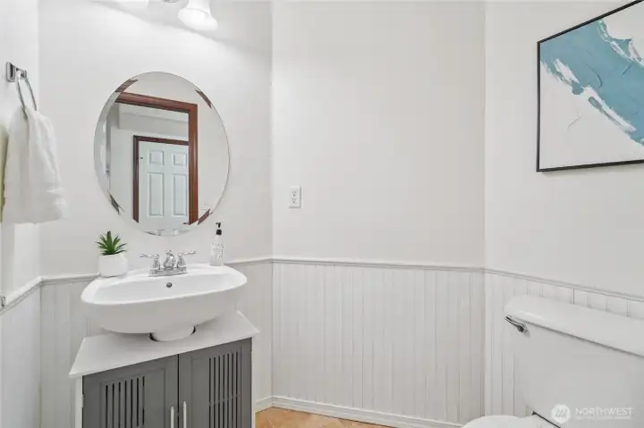 Half bath in main level