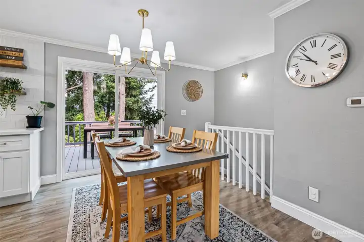 Dining area off the kitchen