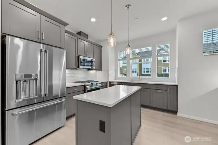 19288 NE 69th Circle Unit 104 ~ Ready Now