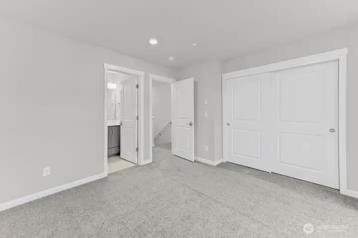 19288 NE 69th Circle Unit 104 ~ Ready Now