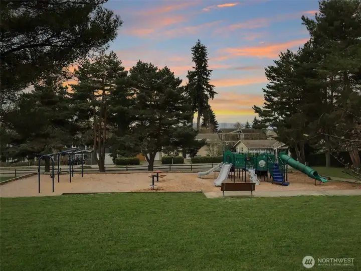 Reservoir Park Next Door!