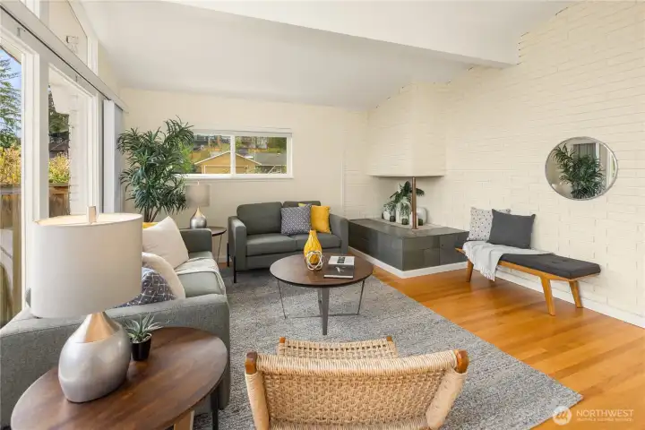 Light-filled living room with plenty of space for parties.