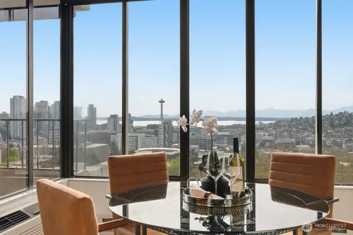 Imagine hosting dinner parties here while city lights twinkle in the background - this is what the good life looks like.