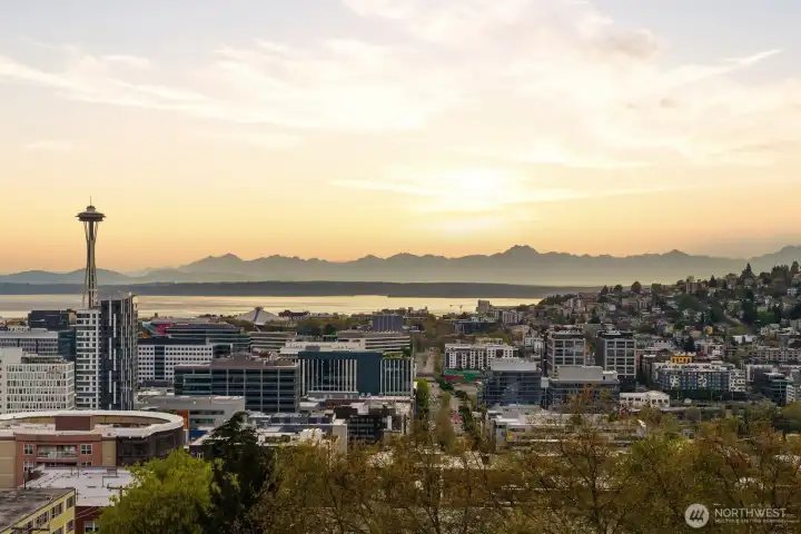 Exceptional year-round views take center stage from this 7th floor unit with the coveted B floor plan.