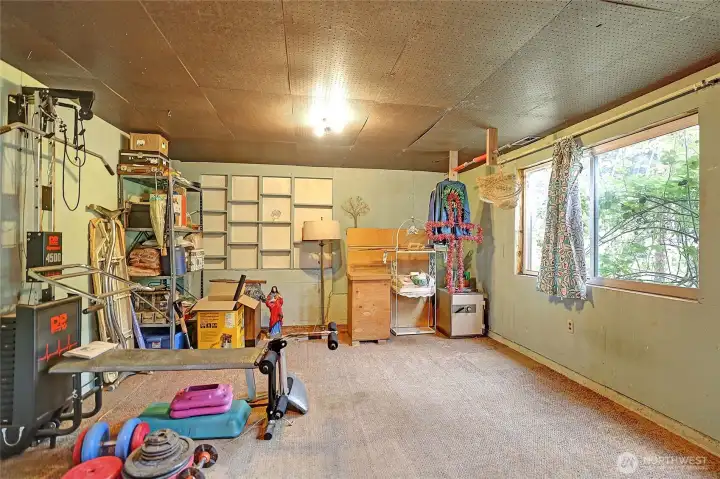 This is a large room.  Seller will store some of their things inside.  Door will be locked. Ask agent for access.
