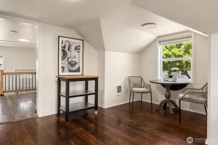 Upper Apartment Breakfast Nook