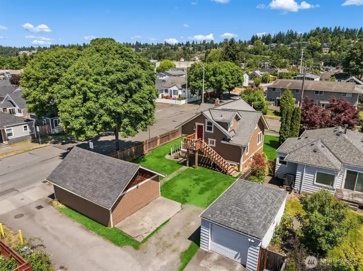 Downtown Renton Duplex with Detached 2 Car Garage