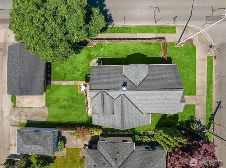 Downtown Renton Duplex with Detached 2 Car Garage