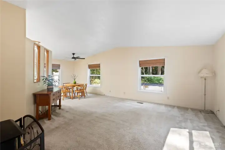 Spacious living room with easy flow through the dining room Spacious living room with easy flow through the dining room