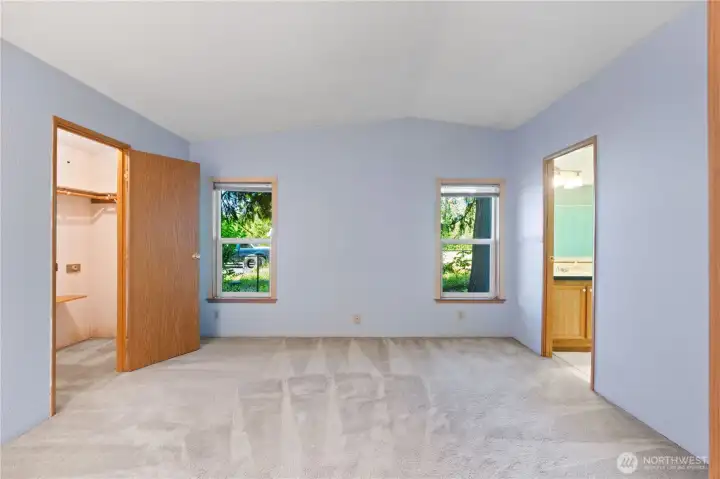 Primary suite with ensuite bath & walk in closet Primary suite with ensuite bath & walk in closet