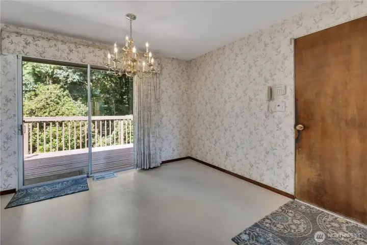 Large dining room area!
