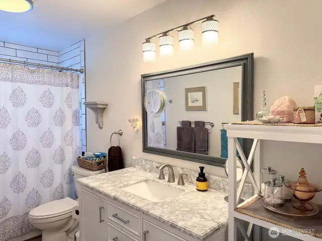 beautifully updated main floor bath