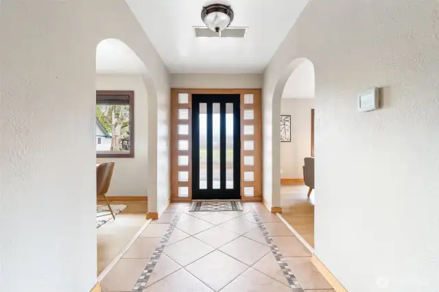 This home a lots of vintage architectural details, like this entryway.