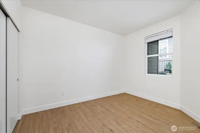 2nd large bedroom, also makes a nice office.